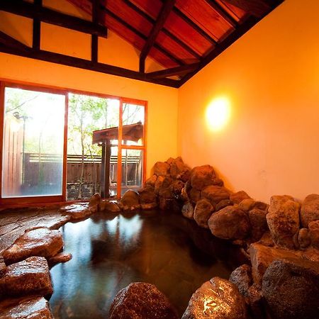 Yufuin Tagasode Hotel Exterior photo